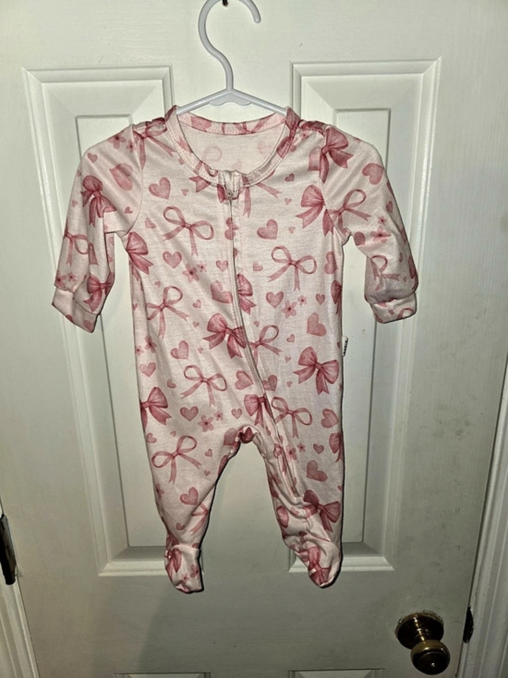 SHEIN Baby Pink Bow Footie Size 1-3M Like New